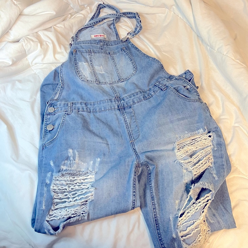 Super cute overalls with ripped pants 🙂
